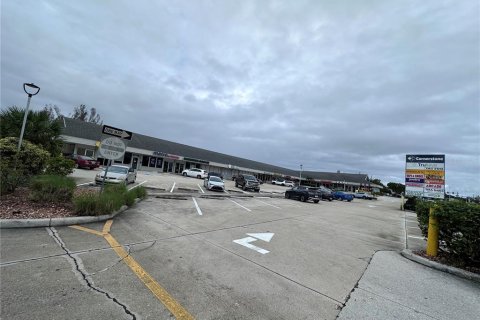 Propiedad comercial en alquiler en Englewood, Florida, 1672.24 m2 № 1769214 - foto 3