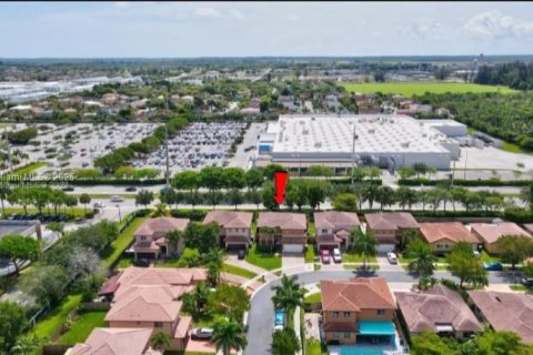 House in Homestead, Florida 3 bedrooms, 241.82 sq.m. № 1774407 - photo 9