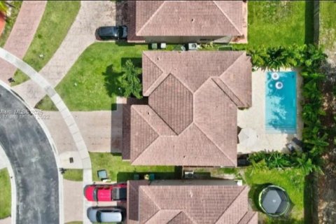 House in Homestead, Florida 3 bedrooms, 241.82 sq.m. № 1774407 - photo 8