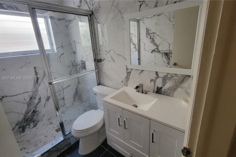 Copropriété à louer à Miami Beach, Floride: 35.3 m2 № 1996698 - photo 4