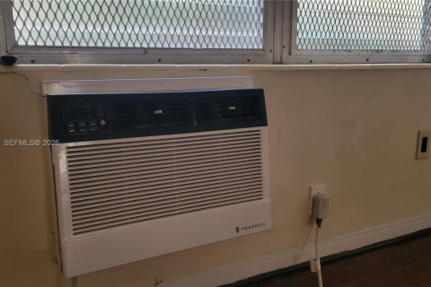 Copropriété à louer à Miami Beach, Floride: 35.3 m2 № 1996698 - photo 16