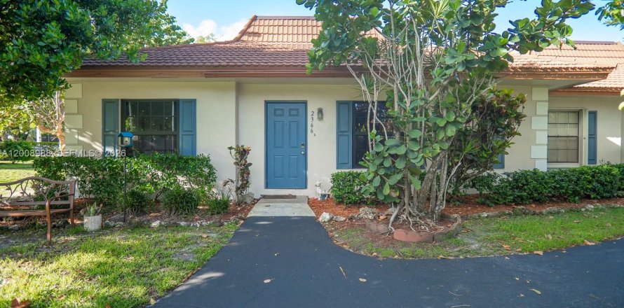 Condo in Davie, Florida, 3 bedrooms  № 2075059