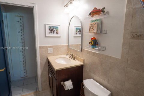 Condo in Davie, Florida, 3 bedrooms  № 2075059 - photo 22