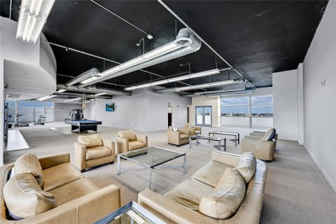 Condo in Miami, Florida, 2 bedrooms  № 1822180 - photo 23