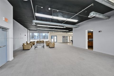 Condo in Miami, Florida, 2 bedrooms  № 1822180 - photo 26