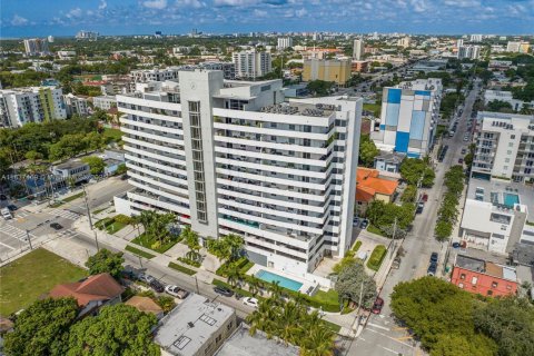 Condo in Miami, Florida, 2 bedrooms  № 1822180 - photo 30