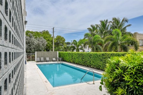 Condo in Miami, Florida, 2 bedrooms  № 1822180 - photo 28