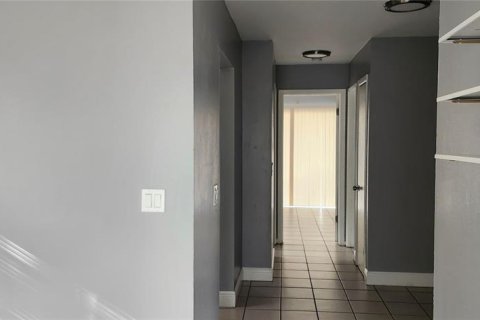 Appartement à louer à Tampa, Floride: 1 chambre, 60.39 m2 № 2419344 - photo 3