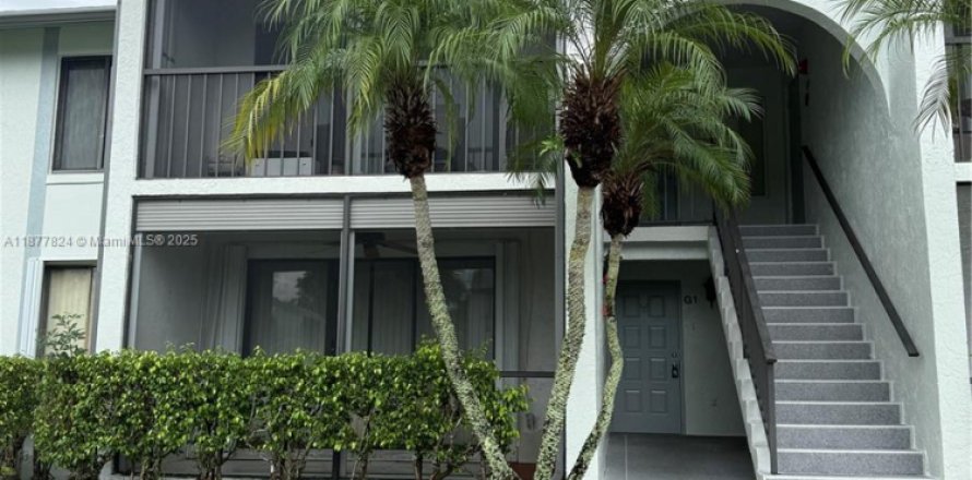 Condominio en West Palm Beach, Florida, 3 dormitorios № 1922798