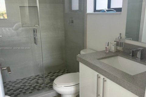 Villa ou maison à louer à Miami, Floride: 4 chambres, 271.74 m2 № 2051462 - photo 21