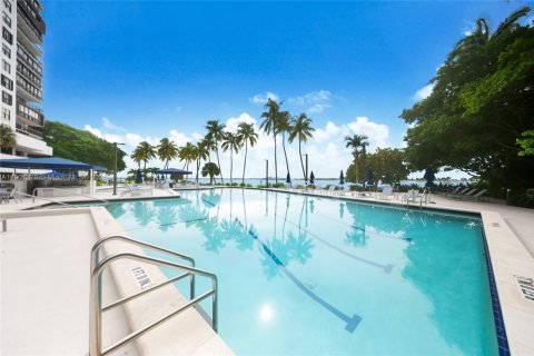 Condo in Miami, Florida, 2 bedrooms  № 1953784 - photo 27