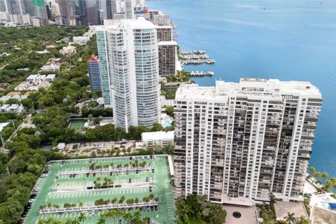 Condo in Miami, Florida, 2 bedrooms  № 1953784 - photo 4