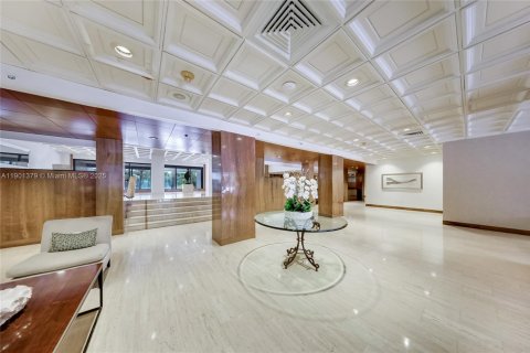 Condo in Miami, Florida, 2 bedrooms  № 1953784 - photo 7