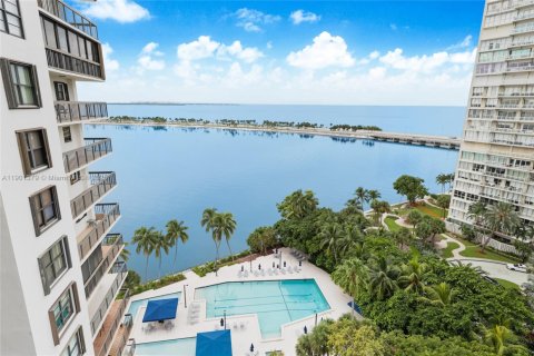 Condo in Miami, Florida, 2 bedrooms  № 1953784 - photo 15