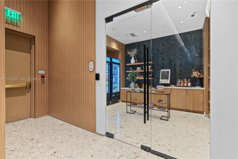 Copropriété à louer à Miami, Floride: 1 chambre № 2415702 - photo 25