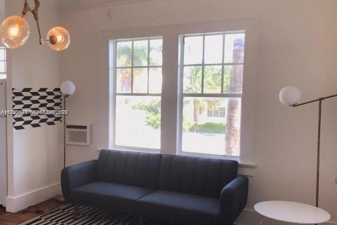 Condo in Miami Beach, Florida № 1989425 - photo 3