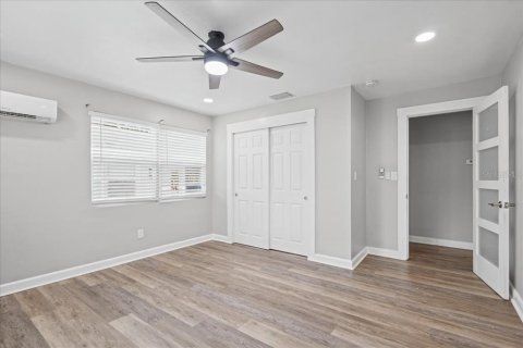 Immobilier commercial à vendre à Largo, Floride: 57.23 m2 № 2425902 - photo 17