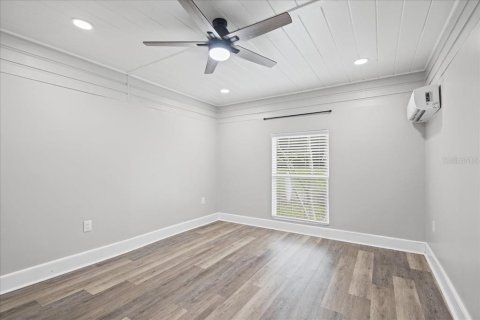 Immobilier commercial à vendre à Largo, Floride: 57.23 m2 № 2425902 - photo 11