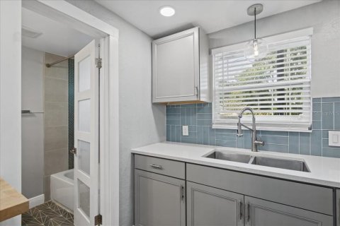 Immobilier commercial à vendre à Largo, Floride: 57.23 m2 № 2425902 - photo 18