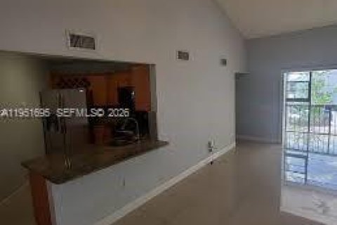 Снять в аренду кондоминиум в Майами, Флорида 2 спальни, 92.9м2, № 2006265 - фото 3