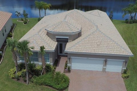 House in Wimauma, Florida 3 bedrooms, 306.76 sq.m. № 2215948 - photo 3