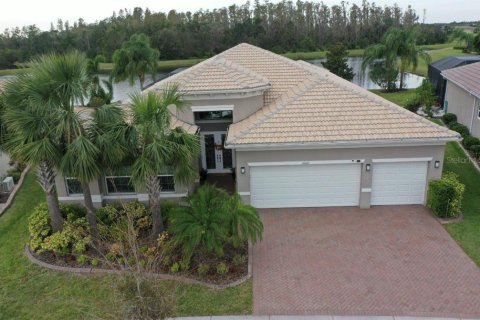 House in Wimauma, Florida 3 bedrooms, 306.76 sq.m. № 2215948 - photo 5