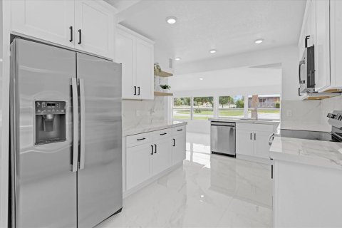 Casa en venta en Belleview, Florida, 3 dormitorios, 200.11 m2 № 1666871 - foto 12