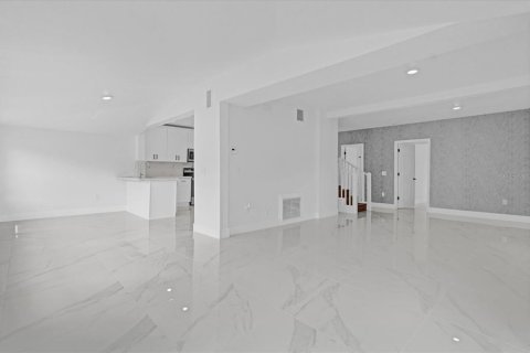 Casa en venta en Belleview, Florida, 3 dormitorios, 200.11 m2 № 1666871 - foto 8