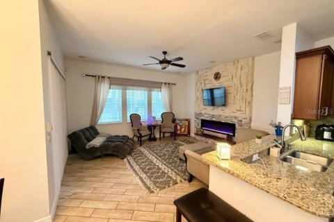 Touwnhouse à vendre à Kissimmee, Floride: 4 chambres, 182.92 m2 № 2095654 - photo 6
