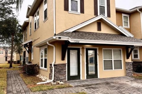 Touwnhouse à vendre à Kissimmee, Floride: 4 chambres, 182.92 m2 № 2095654 - photo 2