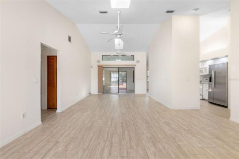 Villa ou maison à vendre à Palm Coast, Floride: 3 chambres, 171.87 m2 № 2431025 - photo 8