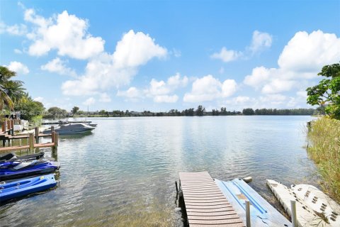 Copropriété à vendre à Deerfield Beach, Floride: 3 chambres, 135.64 m2 № 2043186 - photo 22