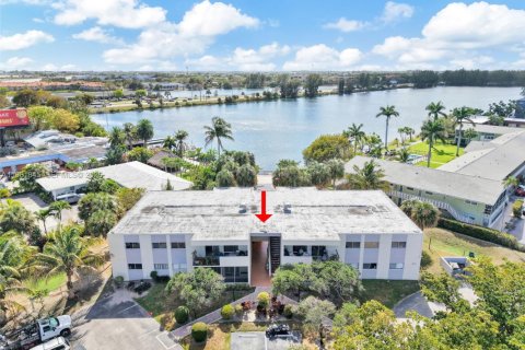 Condo in Deerfield Beach, Florida, 3 bedrooms  № 2043186