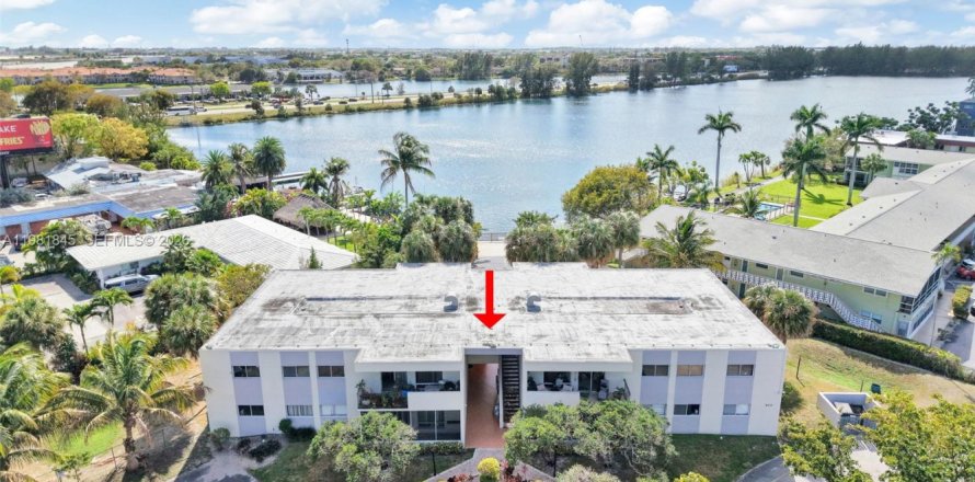 Condo à Deerfield Beach, Floride, 3 chambres  № 2043186