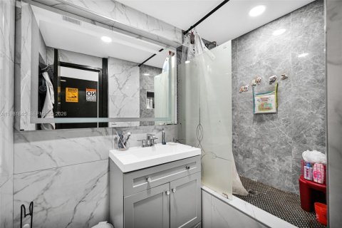 Copropriété à vendre à Deerfield Beach, Floride: 3 chambres, 135.64 m2 № 2043186 - photo 16