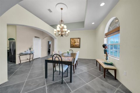 Villa ou maison à vendre à Clewiston, Floride: 5 chambres, 434.78 m2 № 1751190 - photo 13