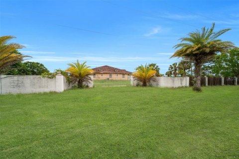 Villa ou maison à vendre à Clewiston, Floride: 5 chambres, 434.78 m2 № 1751190 - photo 1