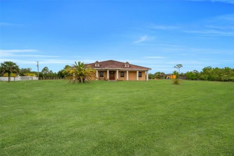 Villa ou maison à vendre à Clewiston, Floride: 5 chambres, 434.78 m2 № 1751190 - photo 4