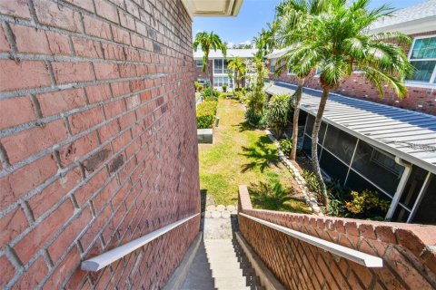 Copropriété à vendre à Saint Petersburg, Floride: 2 chambres, 99.87 m2 № 1761500 - photo 21