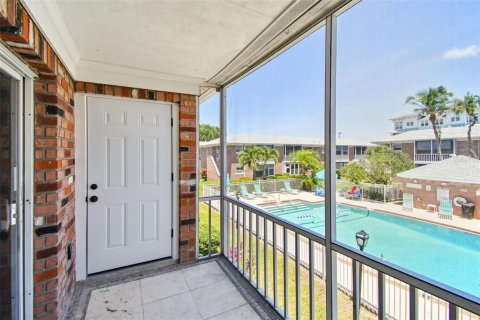 Copropriété à vendre à Saint Petersburg, Floride: 2 chambres, 99.87 m2 № 1761500 - photo 19