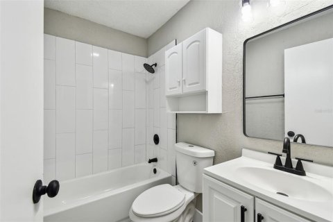 Copropriété à vendre à Saint Petersburg, Floride: 2 chambres, 99.87 m2 № 1761500 - photo 16