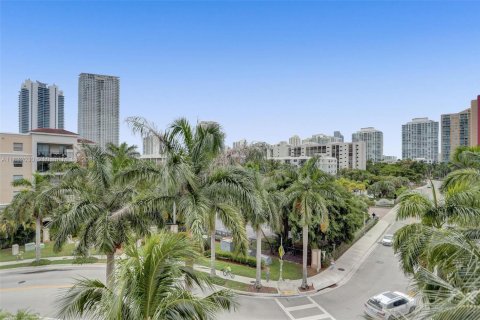 Copropriété à louer à Sunny Isles Beach, Floride: 3 chambres, 125.7 m2 № 1958499 - photo 23