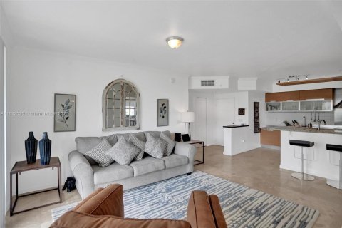 Copropriété à louer à Sunny Isles Beach, Floride: 3 chambres, 125.7 m2 № 1958499 - photo 3