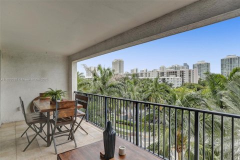 Copropriété à louer à Sunny Isles Beach, Floride: 3 chambres, 125.7 m2 № 1958499 - photo 18
