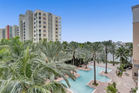 Copropriété à louer à Sunny Isles Beach, Floride: 3 chambres, 125.7 m2 № 1958499 - photo 22