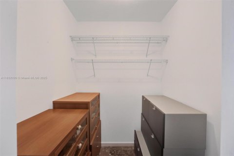 Copropriété à louer à Sunny Isles Beach, Floride: 3 chambres, 125.7 m2 № 1958499 - photo 27