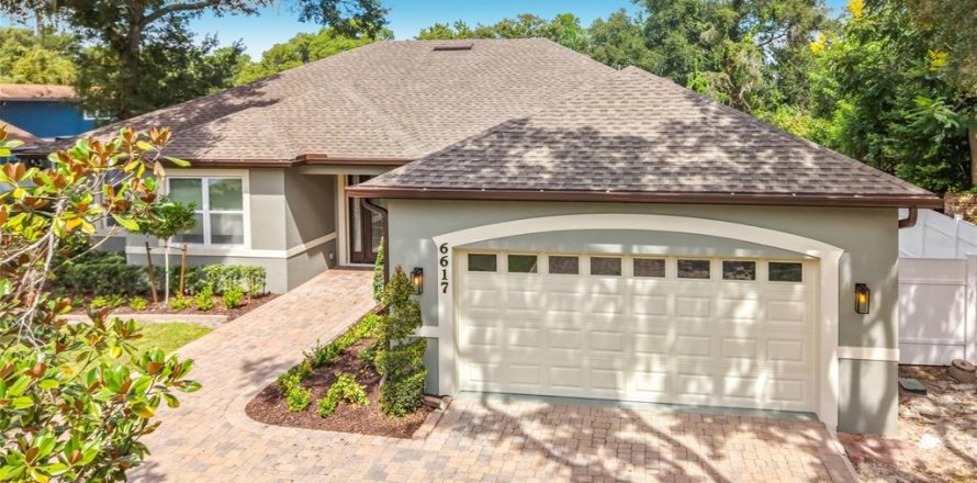 Villa ou maison à Apopka, Floride 4 chambres, 198.07 m2 № 2396481
