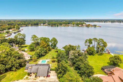 Villa ou maison à vendre à Apopka, Floride: 4 chambres, 198.07 m2 № 2396481 - photo 2