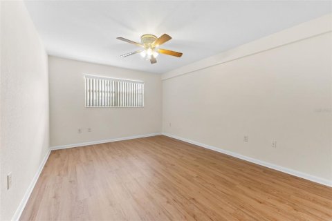 Copropriété à vendre à Saint Petersburg, Floride: 2 chambres, 87.33 m2 № 2105646 - photo 15