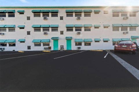 Copropriété à vendre à Saint Petersburg, Floride: 2 chambres, 87.33 m2 № 2105646 - photo 24